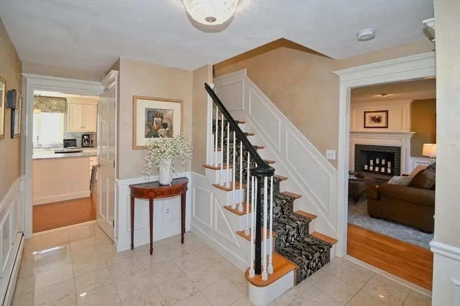 87 French Farm Rd, North Andover, MA 01845 - Image #2