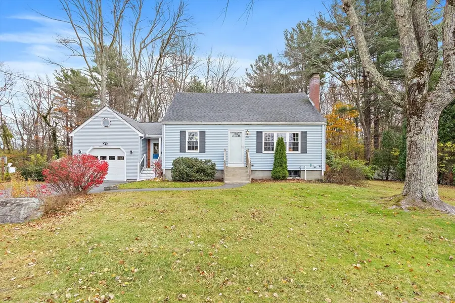 214 Conlyn Ave, Franklin, MA 02038 - Image #2