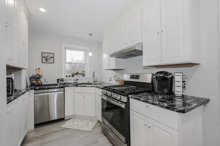 35 Honora Ave, Dracut, MA 01826 - Image #3
