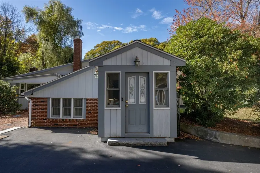625 Norfolk St, Holliston, MA 01746 - Image #3