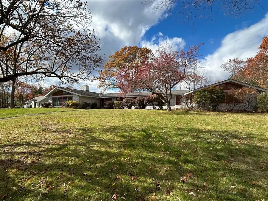 19 Bartlett Ave., Nashua, NH 03064 - #2