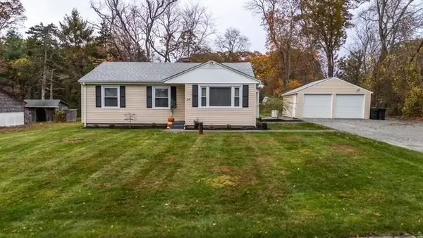 24 Nod Road, Swansea, MA 02777