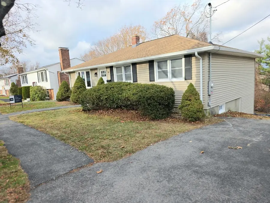 58 Wedgewood Rd, Worcester, MA 01602 - Image #3