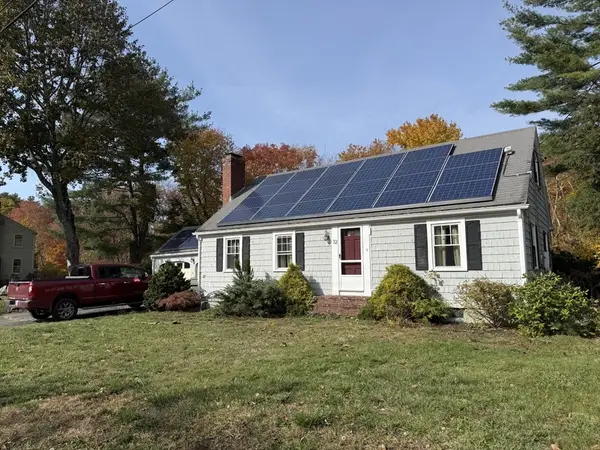 32 Martel Rd South, Hamilton, MA 01982