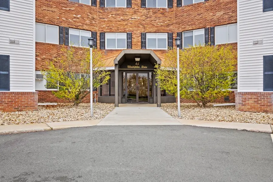 45 Christopher Drive #101, Methuen, MA 01844 - Image #3