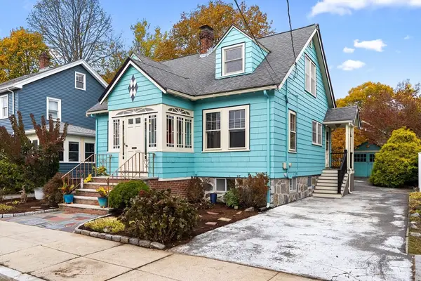 105 Chesbrough Rd, Boston, MA 02132