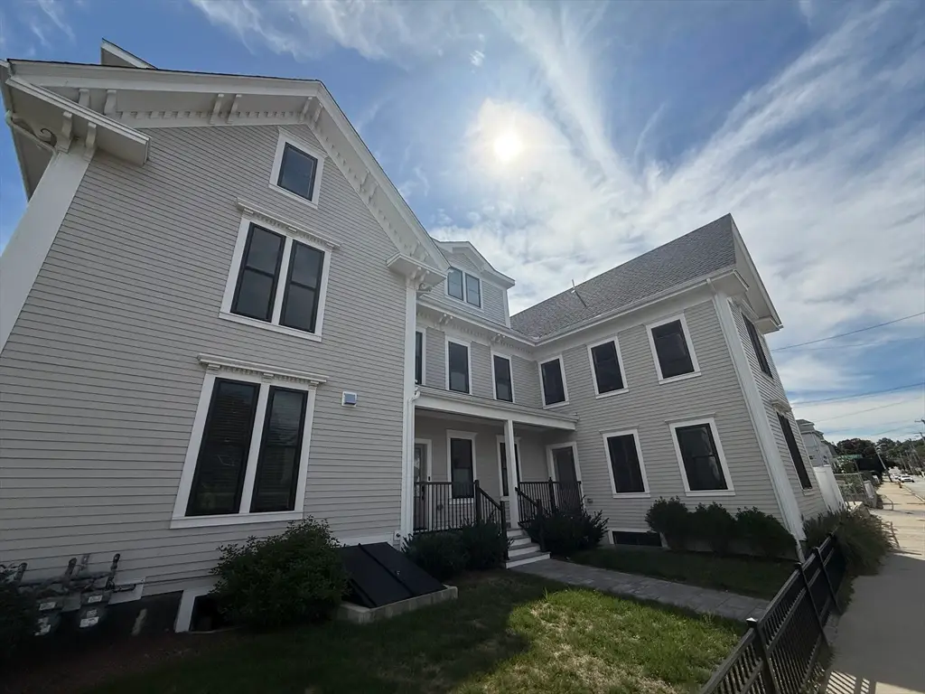 154 Summer St #154, Medford, MA 02155 - Image #1