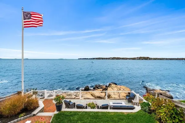 112 Bay View Avenue, Salem, MA 01970