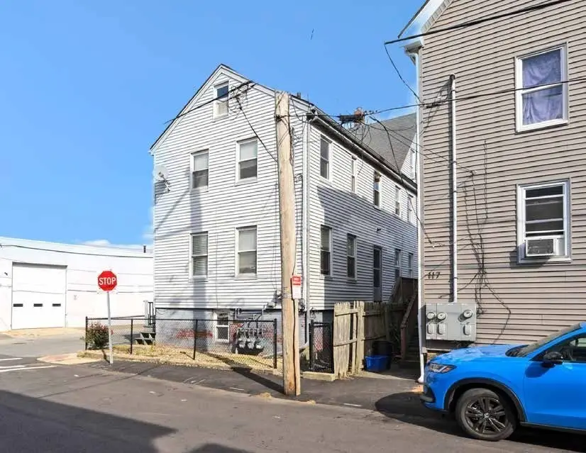 119 Pleasant St, Gloucester, MA 01930 - Image #3