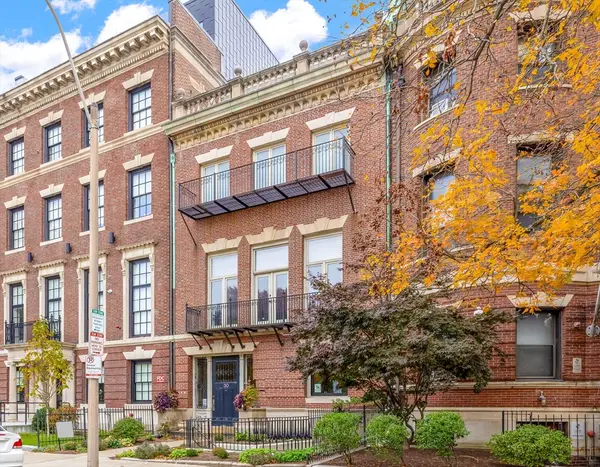 30 Fenway #5, Boston, MA 02215