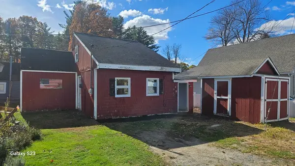 18 Laurel Ave, Sterling, MA 01564