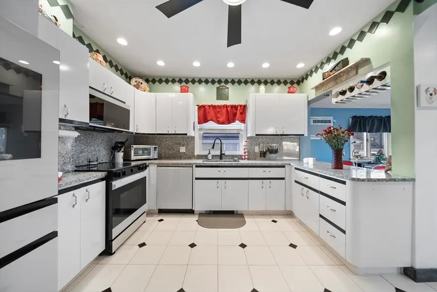 18 Seaview Ave, Revere, MA 02151 - Image #2