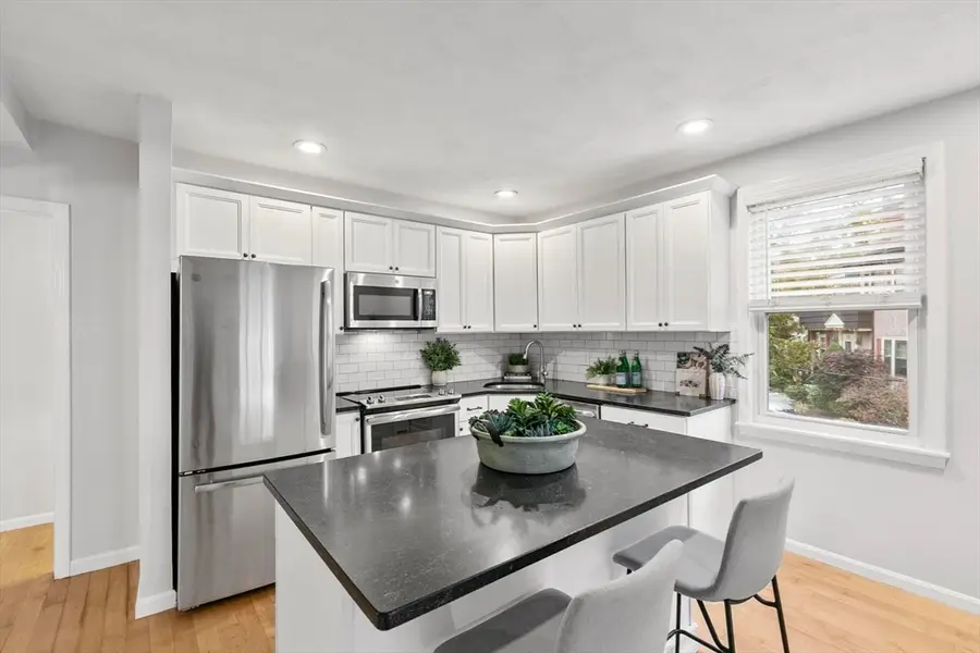 28 Claremont Ter #4, Swampscott, MA 01907 - Image #3