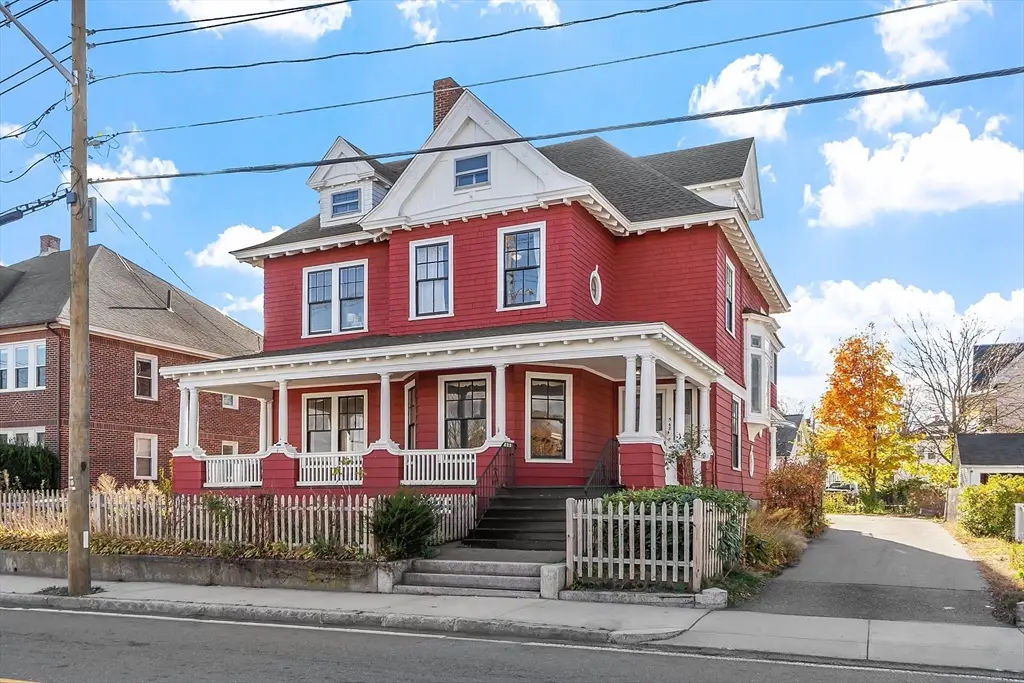 548 Fletcher St, Lowell, MA 01854 - Image #1