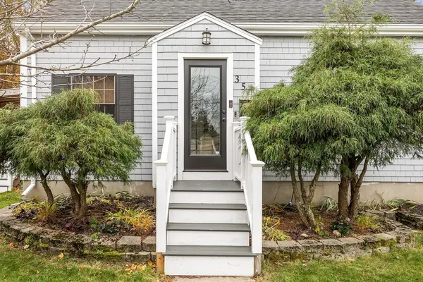 35 Hambly, Tiverton, RI 02878