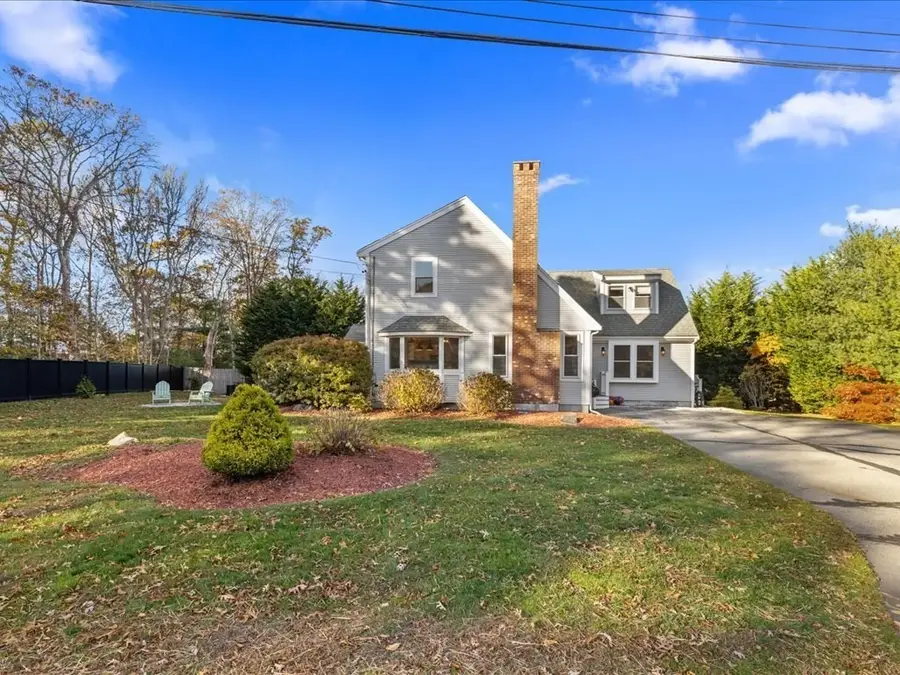 266 Algonquin Ave, Mashpee, MA 02649 - Image #2