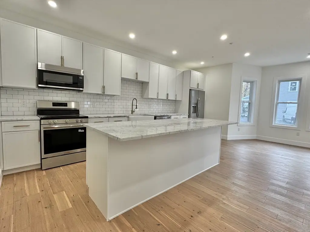 20 Broad St #4, Medway, MA 02053 - Image #1