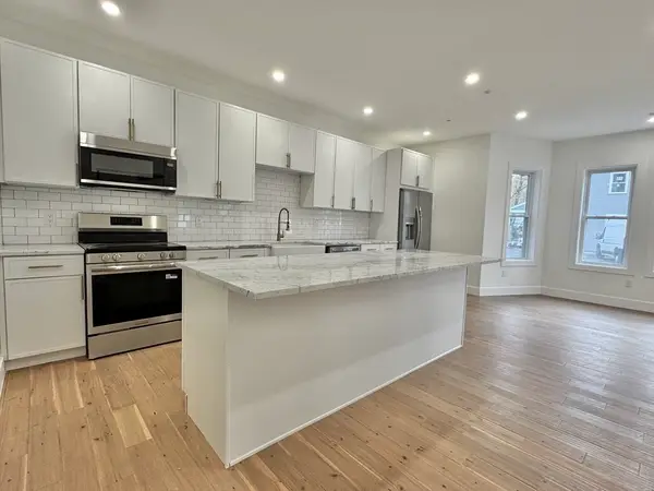 20 Broad St #4, Medway, MA 02053