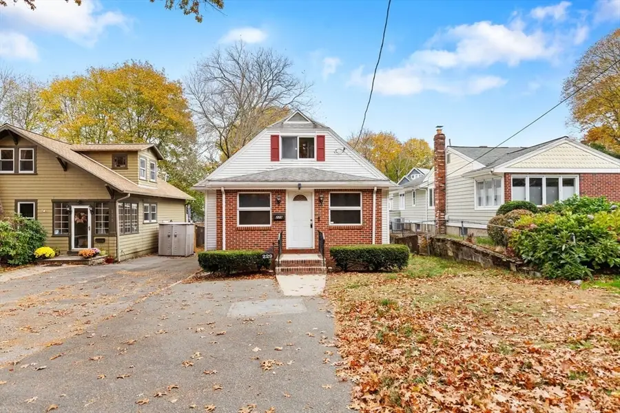 229 Elm St, Medford, MA 02155 - Image #3