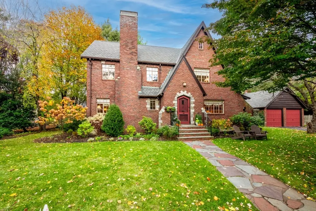 8 Felsdale Close, Winchester, MA 01890 - Image #1