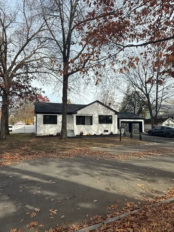 181 Freeman Ter, Springfield, MA 01104