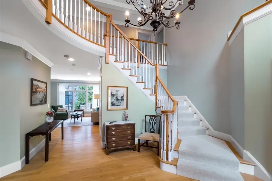 32 Twitchell St, Wellesley, MA 02482 - Image #3