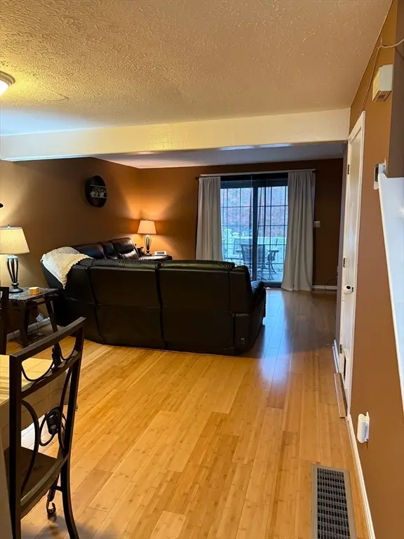 48 Fox Meadow Rd #G, Leominster, MA 01453 - Image #3