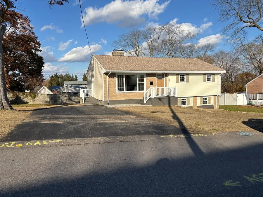 88 Kenyon Road, Tiverton, RI 02878 - Image #2