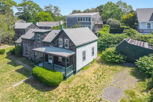 37 Pearl Street, Provincetown, MA 02657