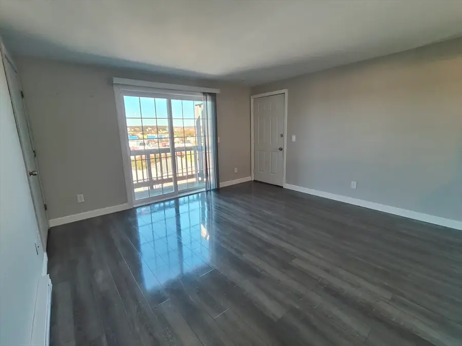 172 Perry Ave #3B, Worcester, MA 01610 - Image #3