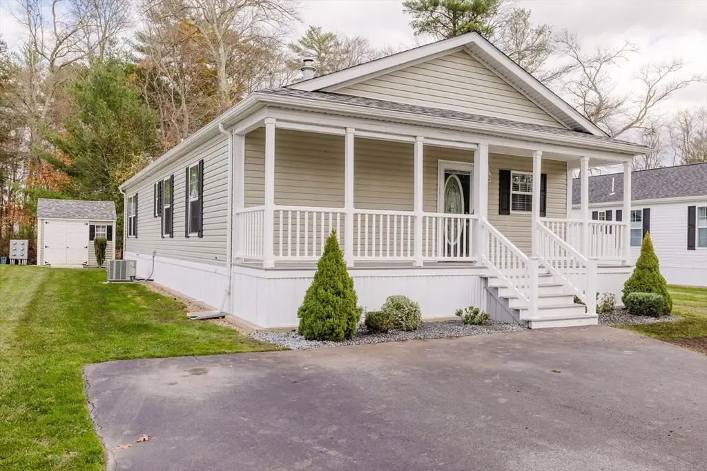 17 Maries Way, Raynham, MA 02767 - Image #1