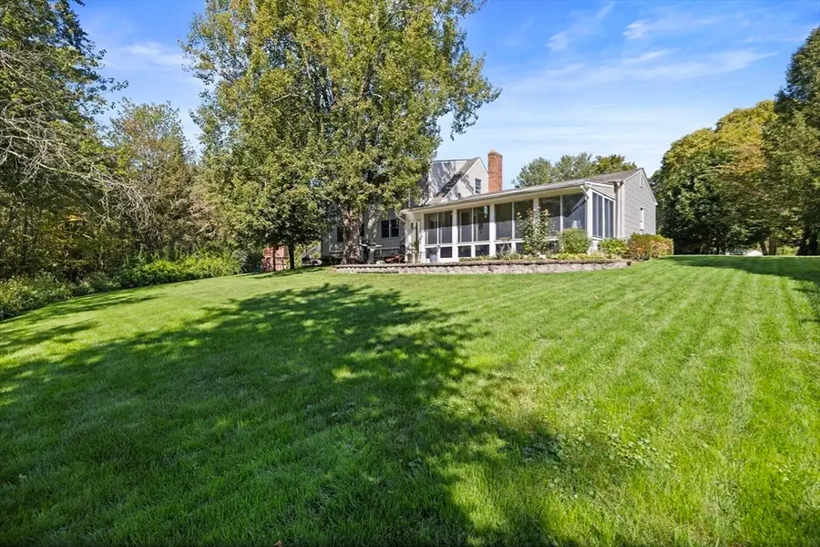 28 Decorie Dr, Wilbraham, MA 01095 - Image #3