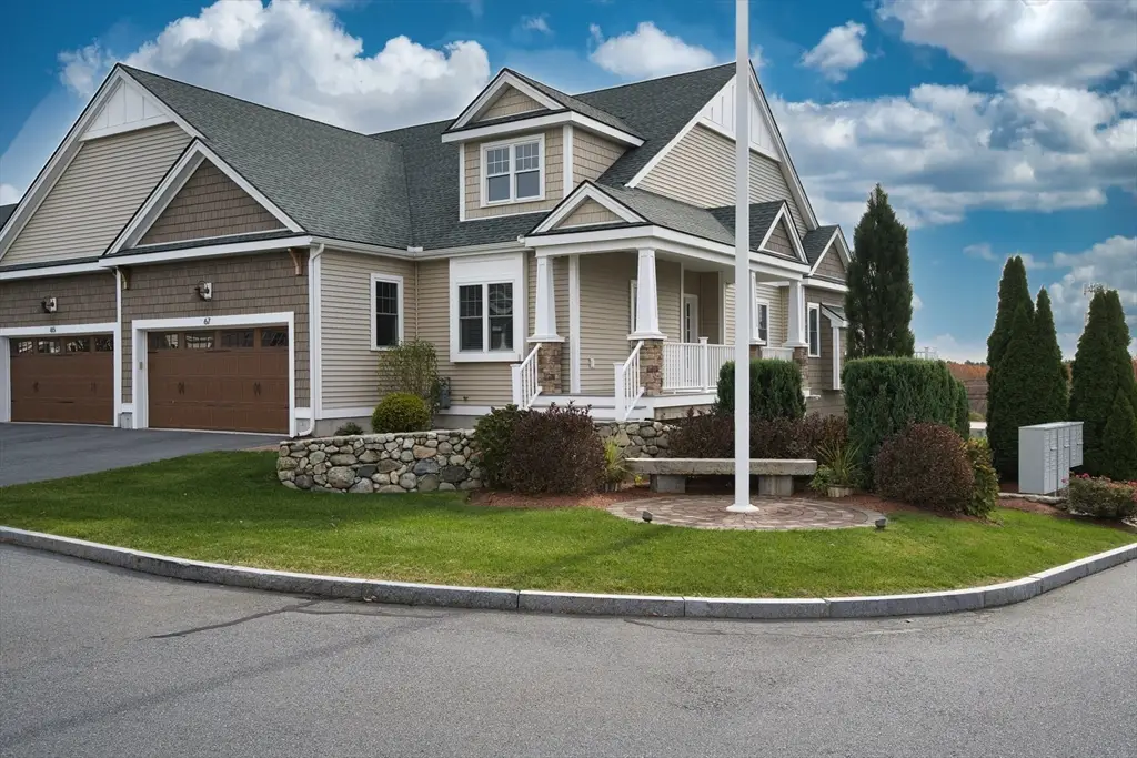 67 Fox Hill Ln #67, Dracut, MA 01826 - Image #1