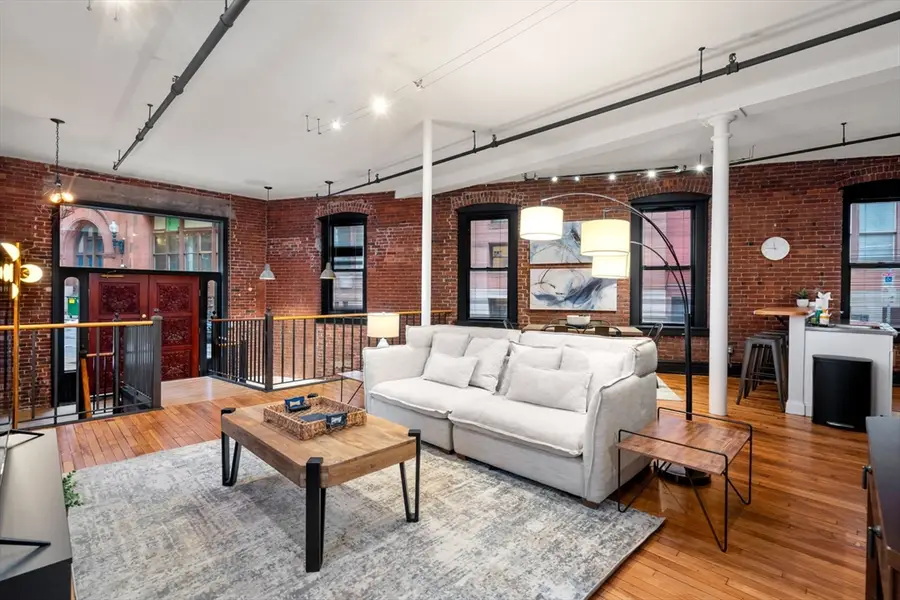 19 Stanhope Street, Boston, MA 02116 - Image #2