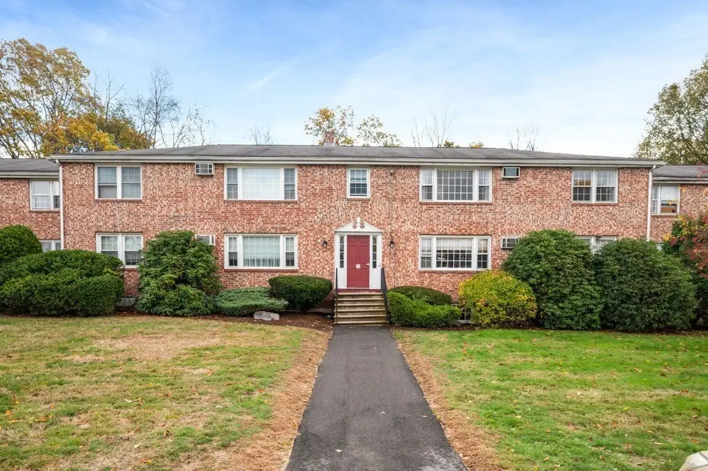 16 Myles Standish Dr #8, Haverhill, MA 01835 - Image #1