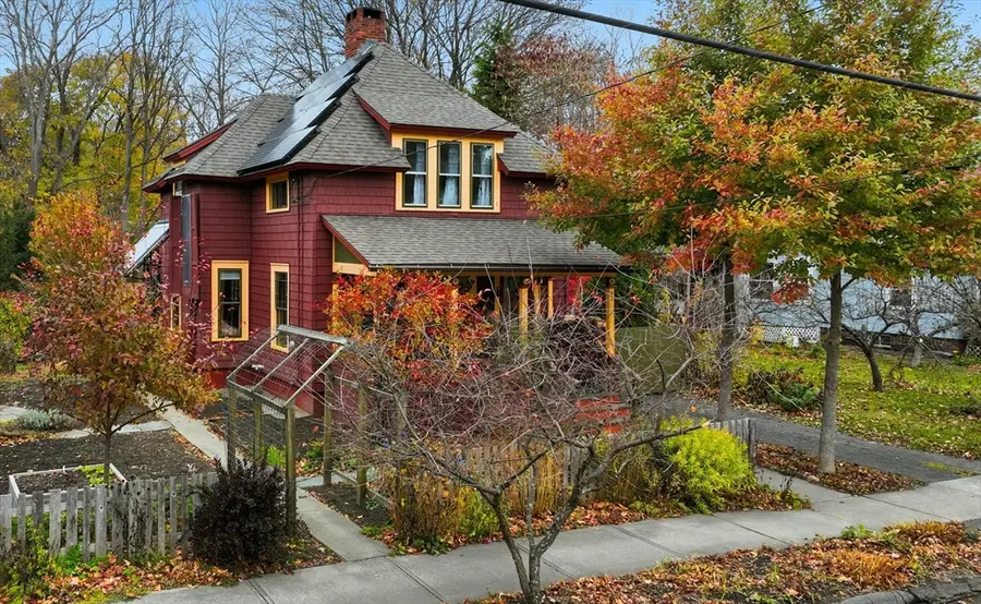 254 Davis Street, Greenfield, MA 01301 - Image #2