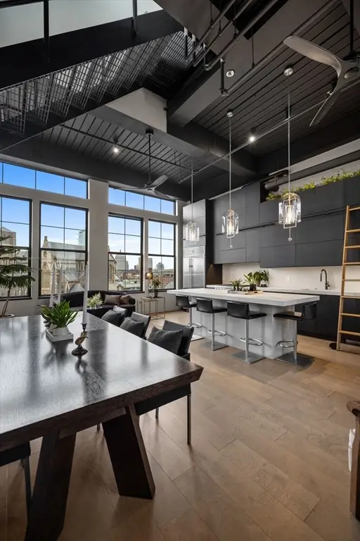 27 Wareham St #PH6, Boston, MA 02118