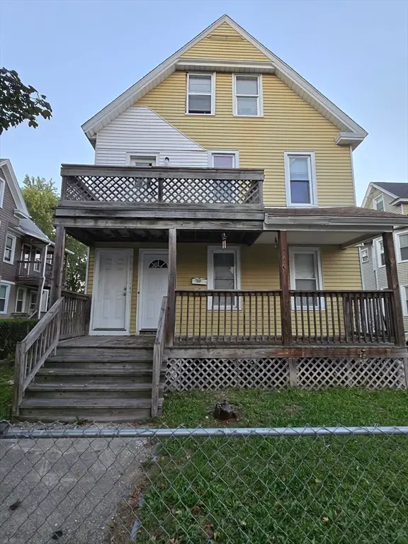 207 -209 White Street, Springfield, MA 01108