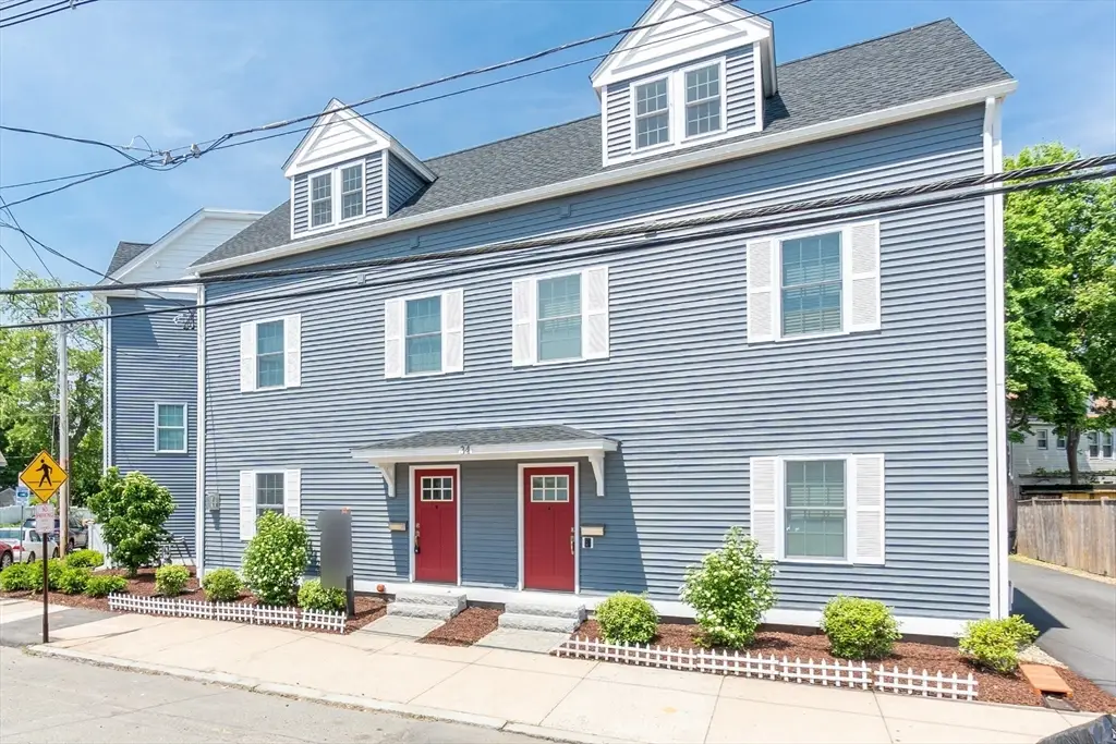 34 Beckford St #B, Beverly, MA 01915 - Image #1