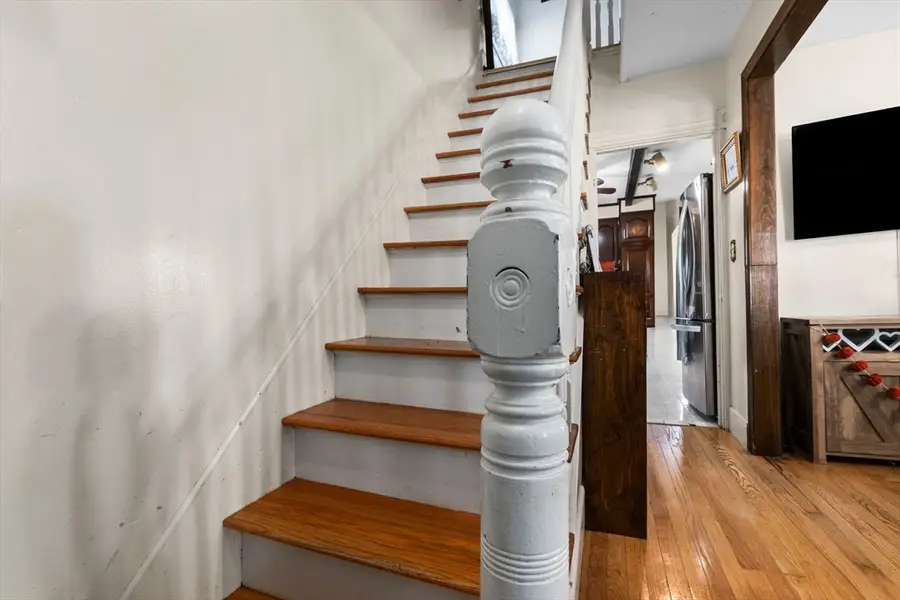 65 Poplar St, Gloucester, MA 01930 - Image #2