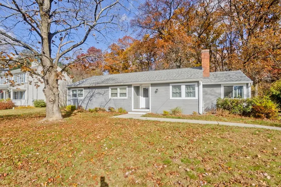 267 Rowley St, Agawam, MA 01001 - Image #3
