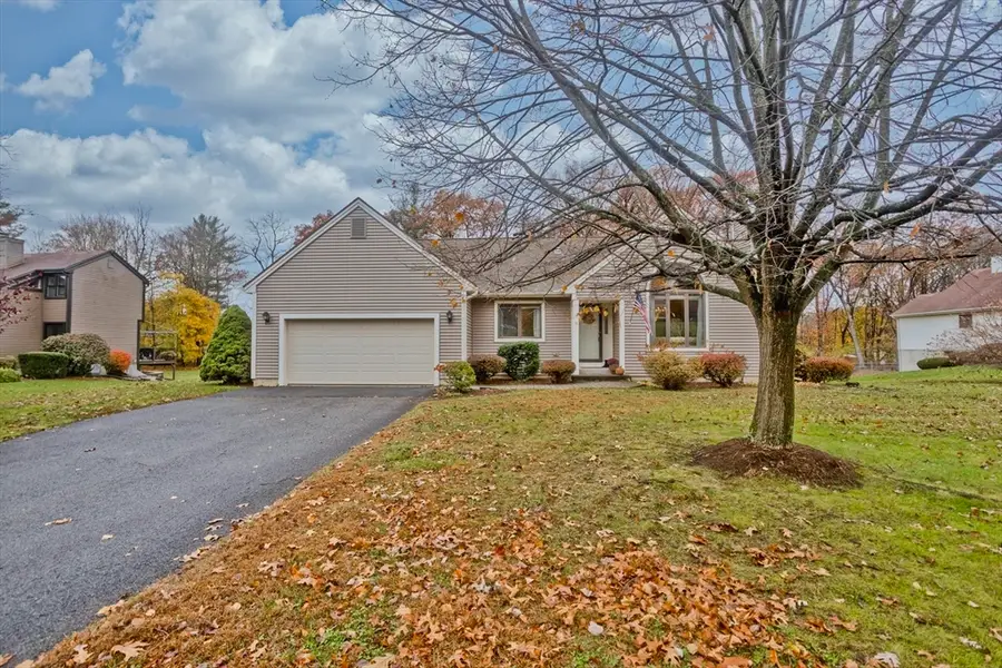 36 Cottonwood Ln, Agawam, MA 01001 - Image #3