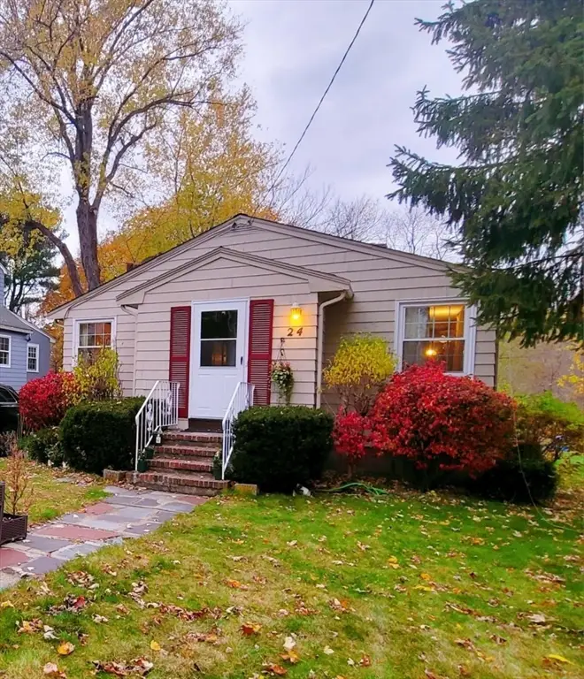 24 Grapevine Avenue, Lexington, MA 02421 - Image #2