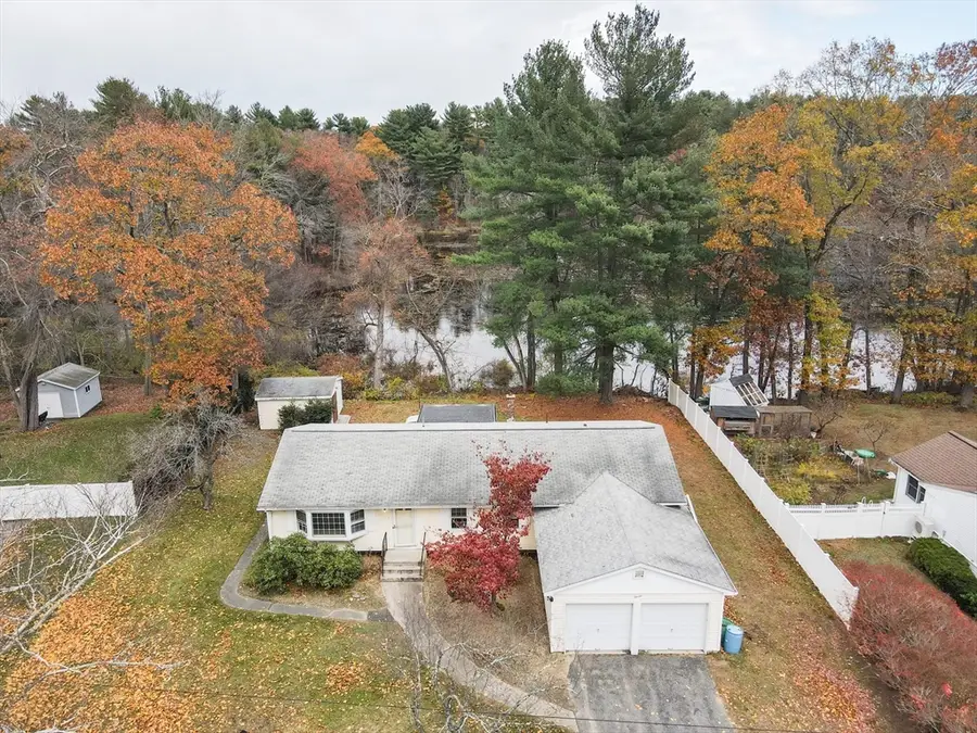 11 Francine Dr, Holliston, MA 01746 - Image #3