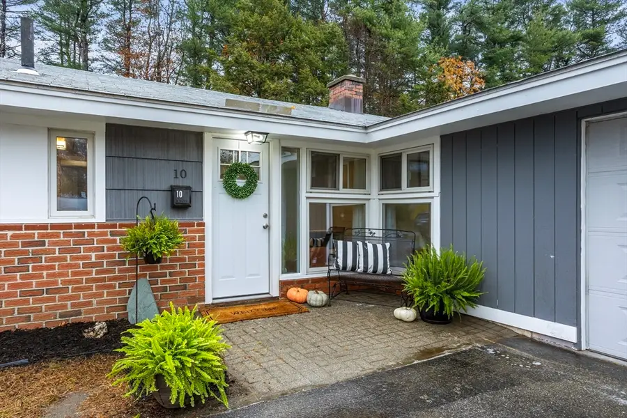 10 Parlee Road, Chelmsford, MA 01824 - Image #2