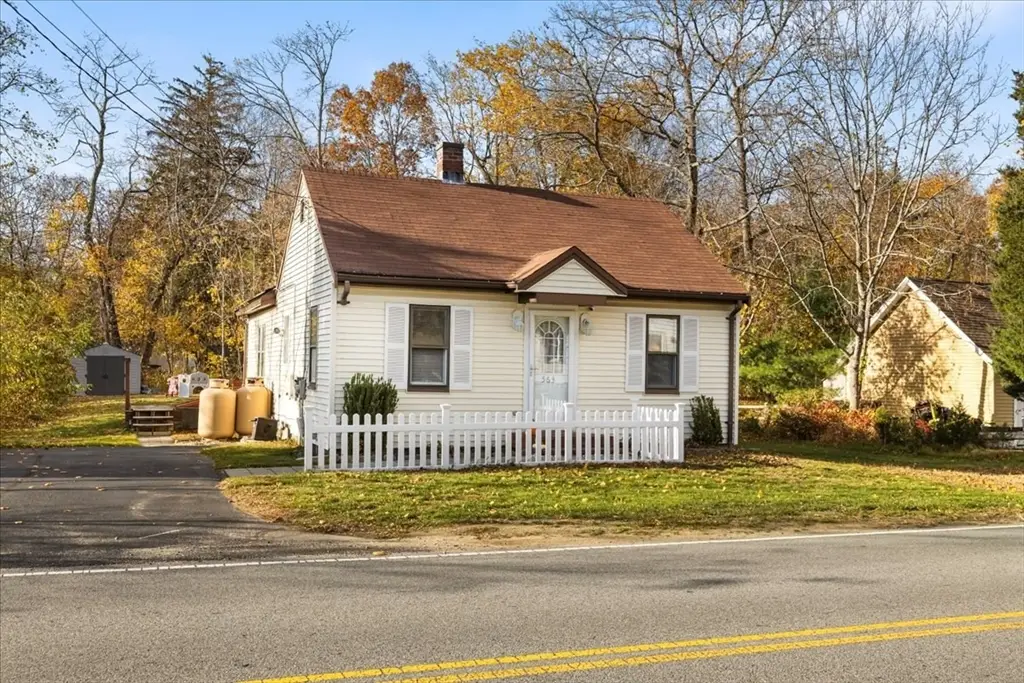 563 County Road, Rochester, MA 02576 - Image #1