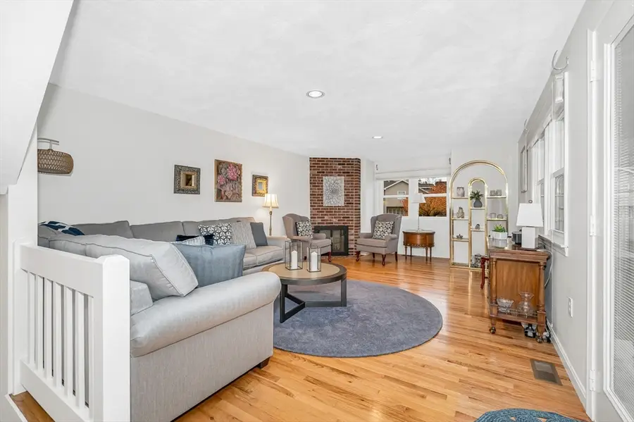 7 Carnation Circle #C, Reading, MA 01867 - Image #2