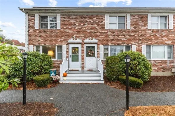 1 Robins St #1, East Bridgewater, MA 02333