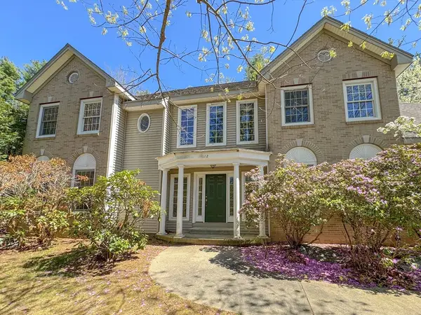 12 Appleseed Dr, Westborough, MA 01581