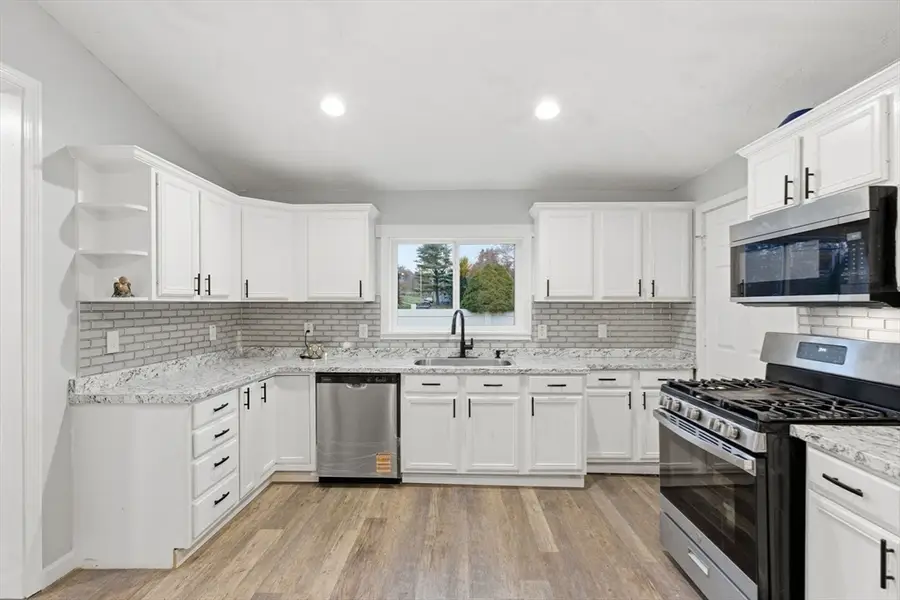 53 James St, Worcester, MA 01603 - Image #3